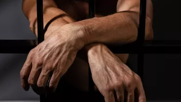 Un gest de o cruzime revoltătoare în Cavadineşti. Un bărbat a ajuns după gratii după ce a spânzurat un câine