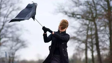 Vremea azi, 30 decembrie 2025. Avertizările de vânt puternic continuă în cea mai mare parte a țării