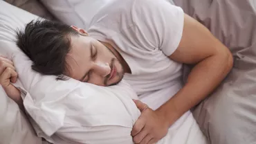 Orele pierdute în timpul săptămânii nu pot fi recuperate în weekend. Ce se întâmplă când dormim prea puțin