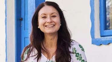 Povestea româncei care a făcut din gusturile copilăriei un succes internațional: „Cărțile de bucate sunt mai mult decât rețete”
