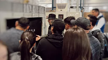 Sute de angajați, concediați în România. O mare companie face disponibilizări. Motivul pentru care a luat această decizie