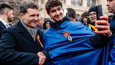 Președintele României i-a confruntat pe contestatarii care l-au huiduit la Focșani și la Iași: „Aveți respectul meu... Este un drept pe care l-ați câștigat” (VIDEO)