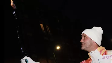 Cristi Chivu a purtat torța olimpică pe străzile din Milano, înainte de Jocurile Olimpice de iarnă 2026. Ce rol simbolic a avut prezența sa (FOTO, VIDEO)