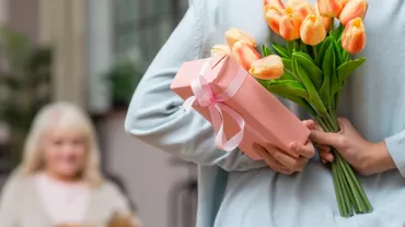 Preţurile florilor îi pun pe gânduri pe români. Câți bani a ajuns să coste un buchet în această primăvară