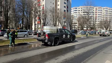 A început curățenia de primăvară în Sectorul 4! În paralel, se derulează și programul de reparații locale, dar și cel de mentenanță a mobilierului urban