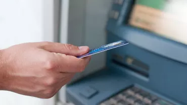 O bandă de hoți români a golit zeci de bancomate din Marea Britanie. Pedeapsă dură după un jaf de 750.000 de lire