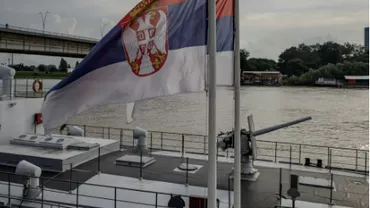 Violențe la alegerile din Serbia: grupuri mascate și acuzații de intimidare