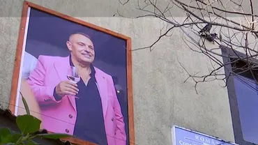 Tablou de 2 metri cu fostul edil al comunei Gogoşu, pus pe fațada primăriei: „Nu ne muşcă de acolo, să ştiţi. Noi să ne ferim de vii, nu de morţi”