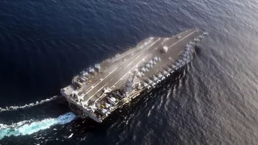 Probleme grave pe cel mai mare portavion din lume, trimis în Orientul Mijlociu: Incendiu, toalete înfundate și echipaj epuizat. Ce urmează