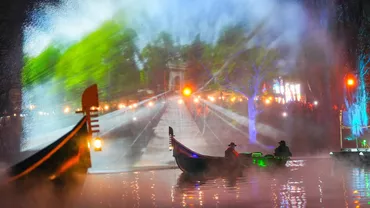 Imagini spectaculoase de la Târgul de Paște din Craiova. Cum arată decorul, până când e deschis și ce atracții îi așteaptă pe vizitatori în acest an (GALERIE FOTO)