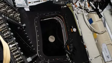 Imaginea Lunii surprinsă de echipajul Artemis II a creat o adevărată polemică. De ce pare satelitul atât de mic