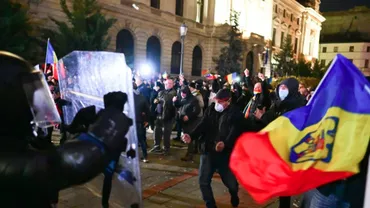 Sondaj halucinant. Aproape jumătate dintre români vor schimbarea sistemului politic prin orice mijloace. Democrația, în colaps