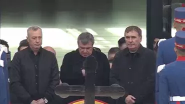 Nume mari la catafalcul lui Mircea Lucescu. Gică Hagi nu și-a putut stăpâni lacrimile / Lucescu va fi înmormântat cu onoruri militare (VIDEO)