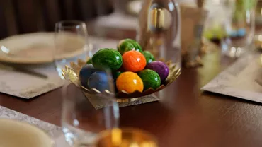 Cel mai sărac Paște din ultimii ani. Românii strâng cureaua de sărbători, îngrijorați de austeritate care se anunță