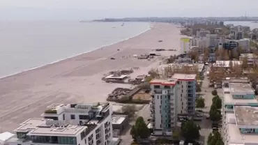 Litoralul românesc se pregătește de sezon în plin haos administrativ. Operatorii de plaje acuză blocaje și lipsă de sprijin: „În fiecare an se întâmplă ceva special”