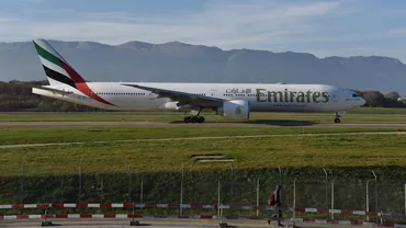 Alertă de securitate în Emiratele Arabe. Zborurile au fost restricționate după noi atacuri cu rachete