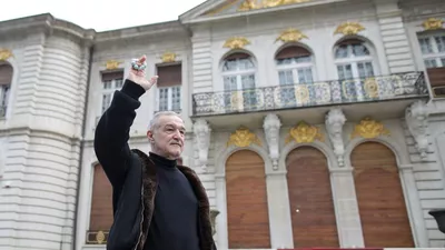 „Mincinoasule, farseorule, vicleanule” / Gigi Becali, dezlănțuit la adresa lui Simion: „Cred că nu mai e sănătos la cap! Dacă te-a bătut și a luat un milion de voturi atunci ce să facem?” (VIDEO)