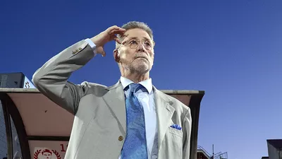 Motivul tulburător pentru care Cornel Dinu a lipsit de la înmormântarea lui Mircea Lucescu: „Nu a fost la cimitir nici când și-a îngropat soția”