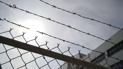 Un deținut condamnat pentru viol a evadat / UPDATE: Bărbatul a fost împușcat mortal de polițiști, după ce nu s-a supus somațiilor