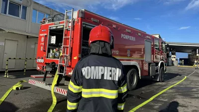 Panică într-un cămin studențesc din Cluj-Napoca, după un incendiu izbucnit într-o cameră la etajul 6