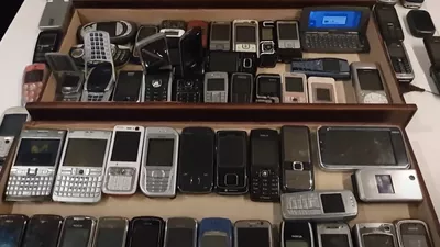 Telefoanele cele mai scumpe din lume. Ce face diferența între un dispozitiv obișnuit și unul de lux