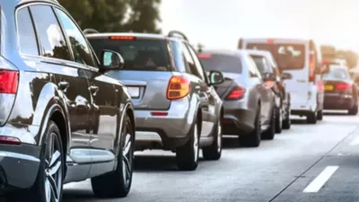 Românii nu mai cumpără mașini noi. Înmatriculările au scăzut după suspendarea programului Rabla