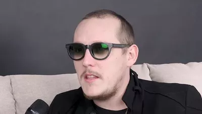 What’s UP s-a apropiat de Dumnezeu și merge la mănăstiri: „Ar fi cazul să luăm și o frână din toate îndestulările noastre, că prea ne-am distrat”