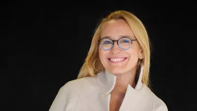 „Simt presiunea și simt toate lucrurile pe care le simte orice cetățean al acestei țări”. Ce spune Andreea Esca despre alegerile prezidențiale