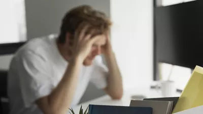 Aproape 40.000 de români au fost concediați în primele trei luni din 2026, de trei ori mai mulți decât în tot anul trecut: „Asta va fi regula de acum, nu excepția”