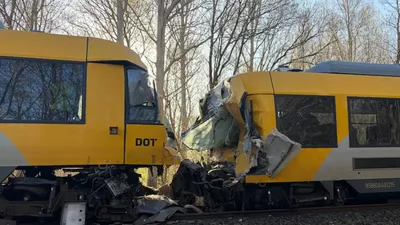 Accident feroviar grav în Danemarca, lângă Hillerød. Două trenuri locale s-au ciocnit frontal, iar 17 persoane au fost rănite