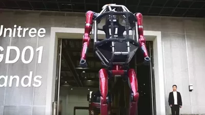 (VIDEO) China a lansat robotul uriaș de 500.000 de euro pe care îl poți pilota ca în filmele SF