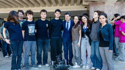 Elevii români au câștigat primele 4 locuri la Campionatul Mondial de robotică din SUA. Nicușor Dan: „România e mândră de voi” (FOTO)