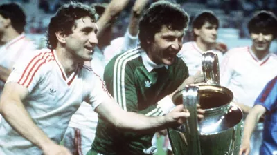 Sărbătoare în fotbalul românesc. Steaua Bucureşti serbează 40 de de ani de la câştigarea Cupei Campionilor Europeni (VIDEO)