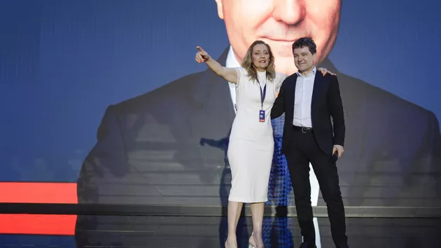 Curtea de Apel București: USR nu poate face campanie pentru Nicușor Dan / UPDATE: USR va ataca decizia la Curtea Supremă (VIDEO)