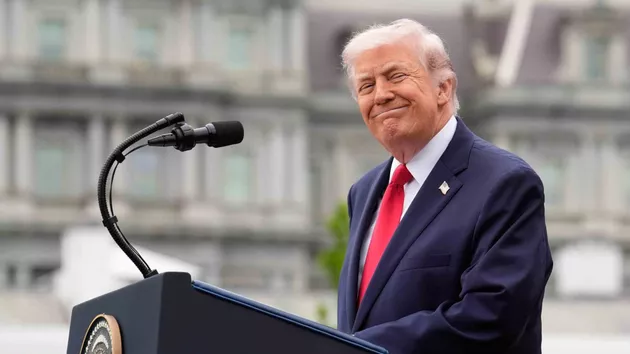 Trump trimite acasă mult mai mulți soldați din Germania decât cei 5.000 anunțați