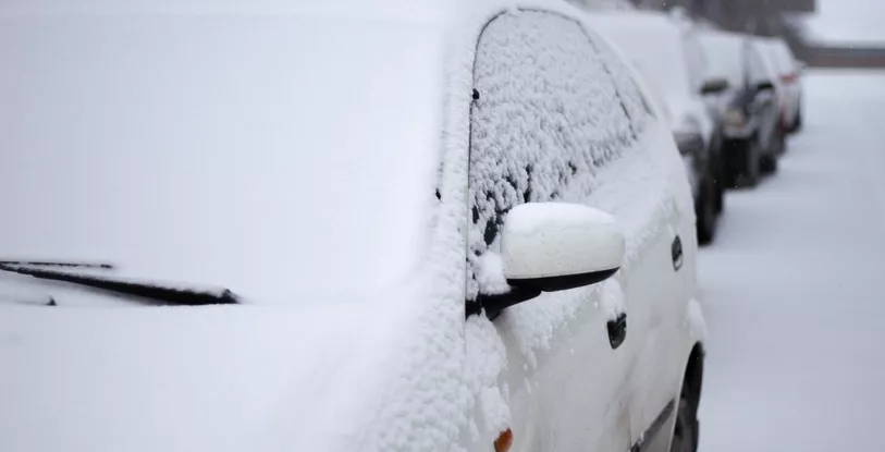 Revin ninsorile și gerul în România. Meteorologii tocmai au emis o informare meteo de vremea rea. Zonele vizate